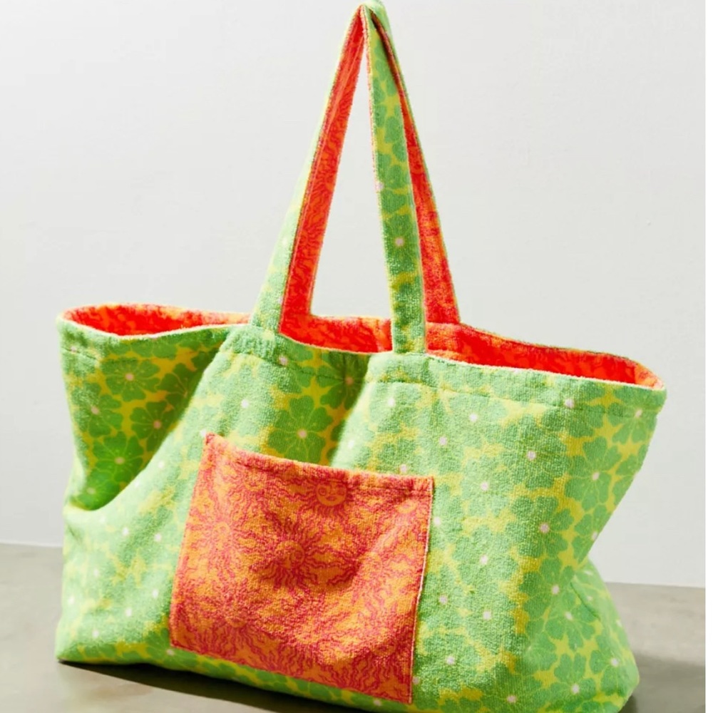 Lucky Printed Terrycloth Reversible Tote Bag Large Beach Poolside B2 - Picture 2 of 9